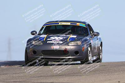 media/Oct-26-2025-CalClub SCCA (Sun) [[8ce1e69566]]/Group 2/Grapevine/